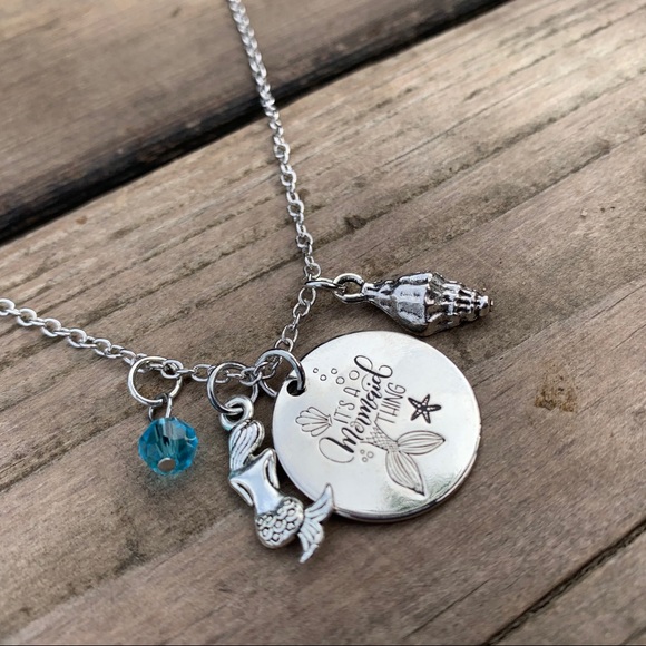 IT’S MERMAID THING ♡ Little Mermaid GIFT NECKLACE - Picture 3 of 6